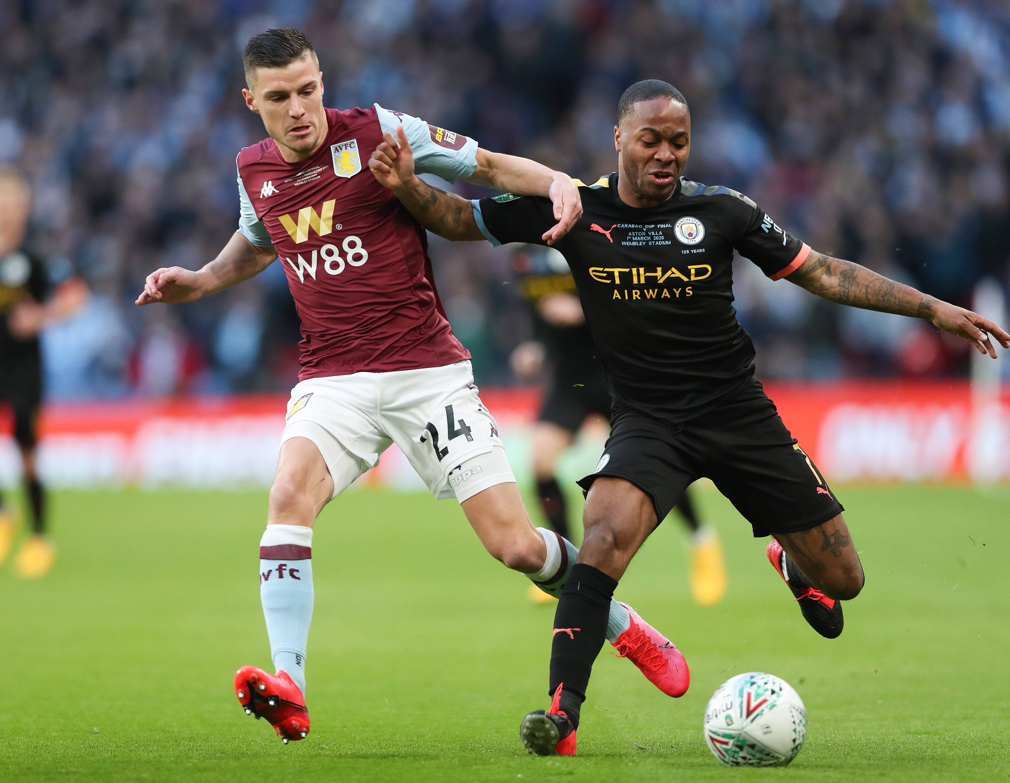 足球国足新战术曝光，强调速度与侵略性（国足新战术亮相：主打速度与攻击性）