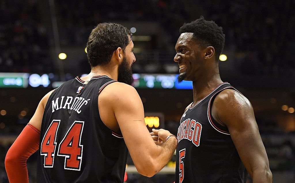 体图：多特只打算与布兰特续约1年，若球员降薪将提供2年合同（体图：多特倾向与布兰特续约一年，若其接受降薪将开出两年期合同）