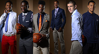 机敏前插破门，当选全场最佳，芒特越踢越好了，继续加油！（机敏插上破门，荣膺全场最佳，芒特状态蒸蒸日上，继续加油！）