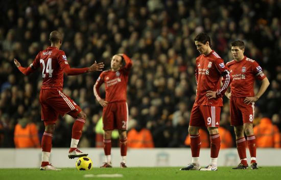 今天是海港足球俱乐部一线队球员武磊的生日，让我们...（海港足球俱乐部一线队球员武磊今日生日，一起送上祝福）