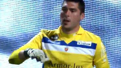 拜仁再度横扫对手，领先德甲积分榜（拜仁再次狂胜，继续领跑德甲积分榜）